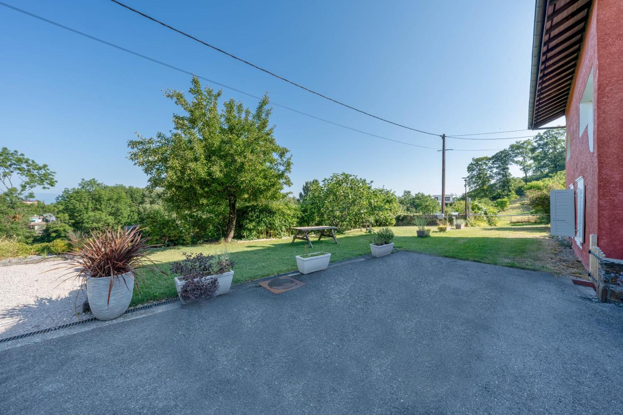 Apartment With Garden & Terrasse Very Quiet Thonon-les-Bains Exterior photo
